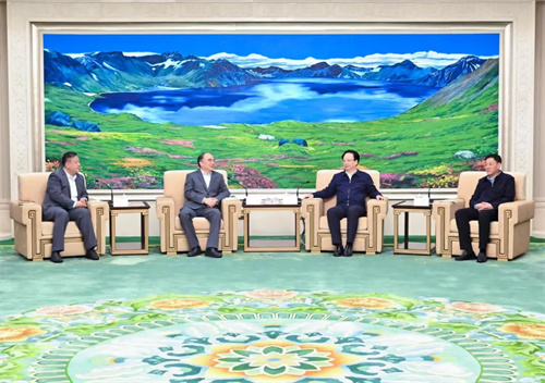 曹仁賢一行拜會吉林省委書記景俊海
